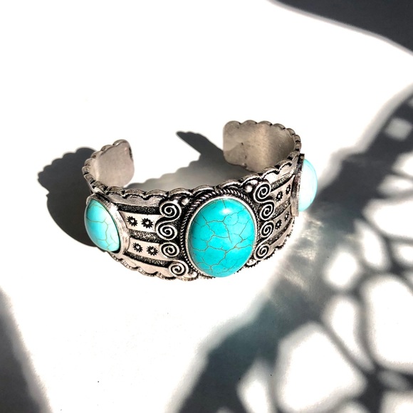 Cuff Bangle - Picture 1 of 2